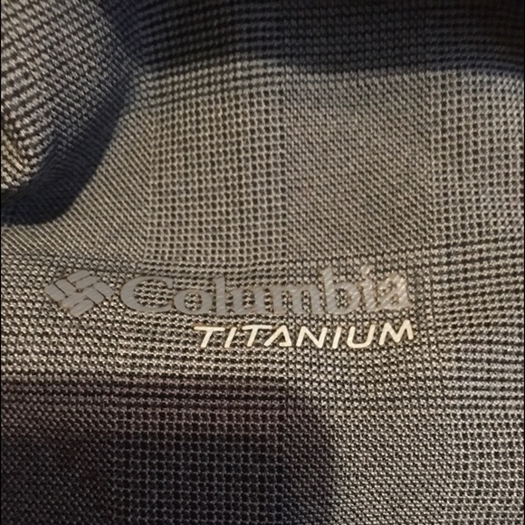 Like new! - Columbia omni-tech long winter coat - Picture 11 of 15